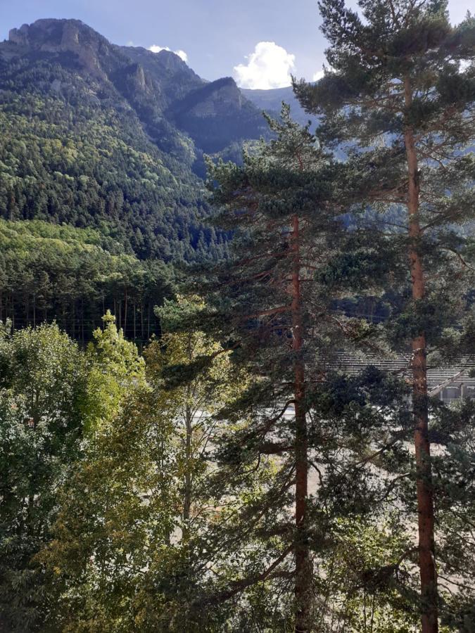 Hotel & Spa Real Villa Anayet Canfranc Bagian luar foto