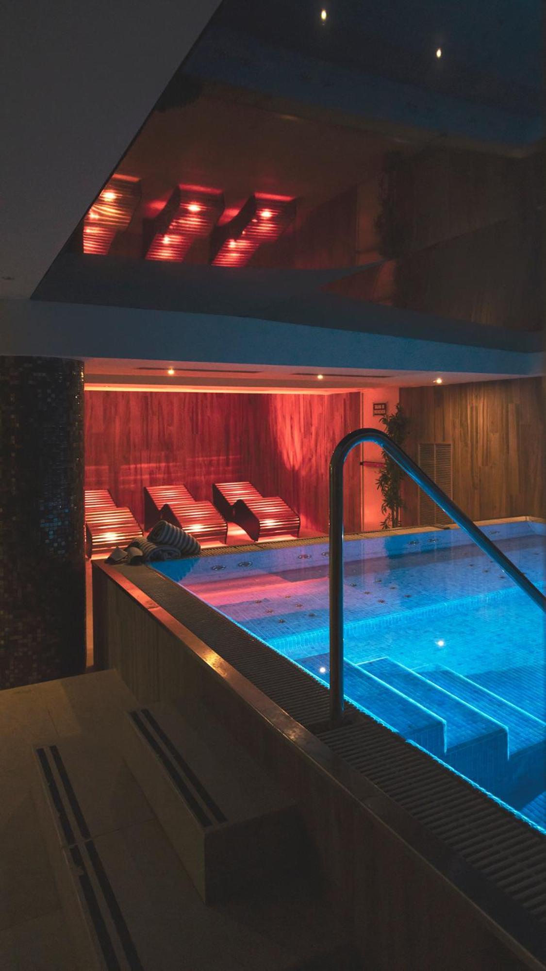 Hotel & Spa Real Villa Anayet Canfranc Bagian luar foto