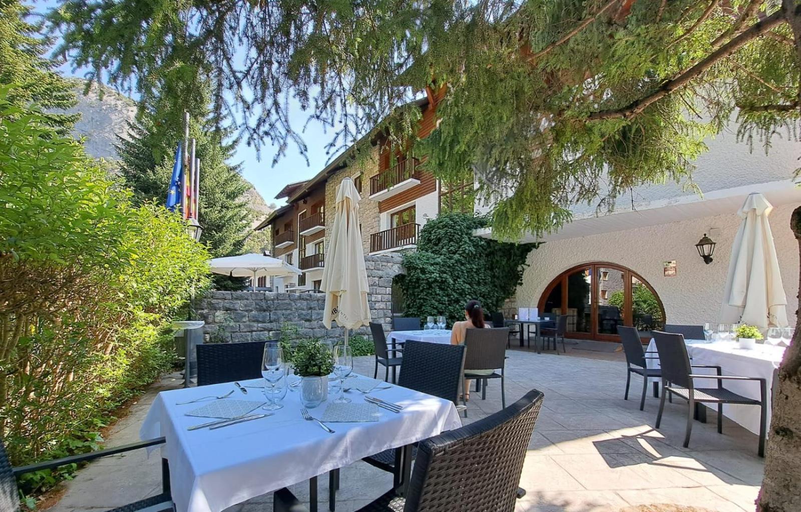 Hotel & Spa Real Villa Anayet Canfranc Bagian luar foto