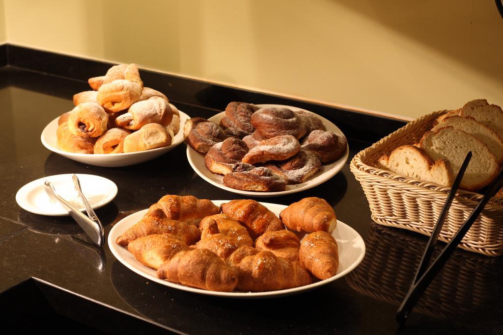 Hotel & Spa Real Villa Anayet Canfranc Bagian luar foto