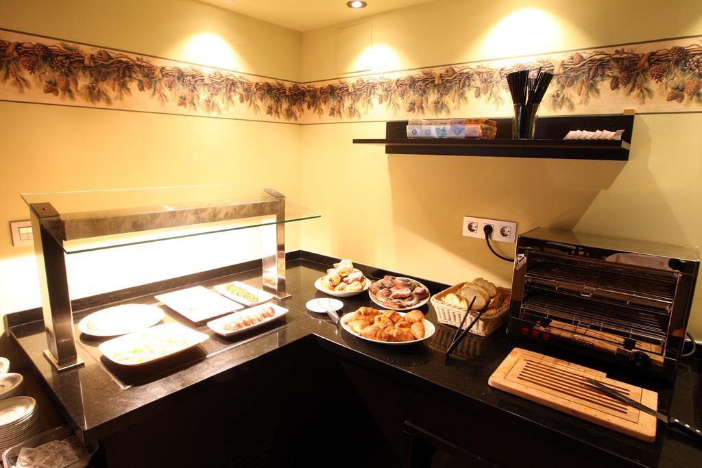 Hotel & Spa Real Villa Anayet Canfranc Bagian luar foto